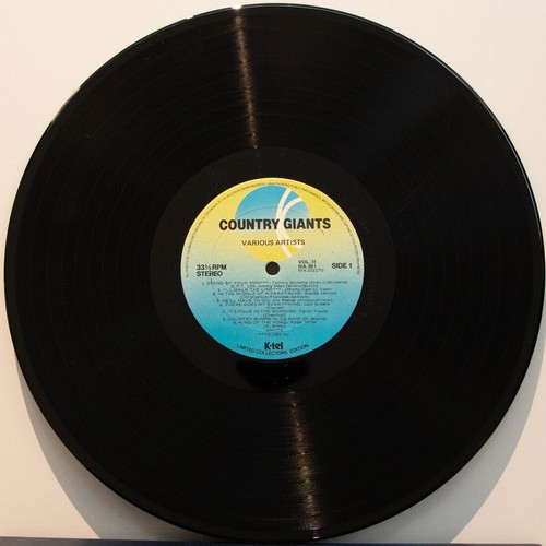 COUNTRY GIANTS VOL.2 - VARIOUS - Vinyl LP - K-tel- 1982 -VG- FREE POSTAGE (1580) - Picture 2 of 5