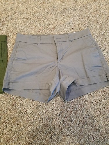 Lot of 2 Old Navy Girls Shorts Size 4 Grey & Green - Picture 2 of 6