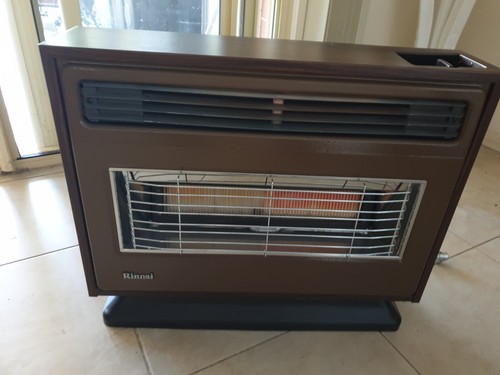 Rinnai Natural Gas Heater - large, no power point needed, in working condition