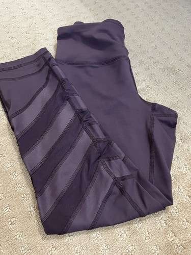 NEW 90 Degree By Reflex High Waist Capri Leggings Yoga Pants Mash Details Size S
