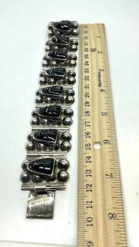 Vintage Wide Mexican Sterling Silver Onyx Carved Faces 7” 82g Bracelet - Picture 3 of 6