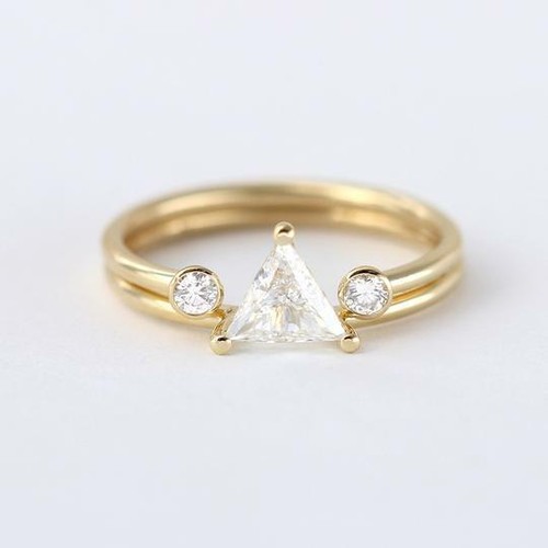 2 PCs 1.50 CT Trillion Cut Moissanite Solid 18k White Gold Fn Women's Ring Set - Picture 2 of 4