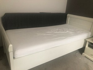 Bett 90 X 200 Mit Verstellbarem Lattenrost Und Matratze Weiss Guter Zustand Ebay