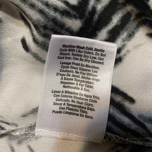 Women Size Small DKNYC Blouse White & Black 3/4 Sleeve Boat Neck Top Zipper Back - Picture 6 of 6