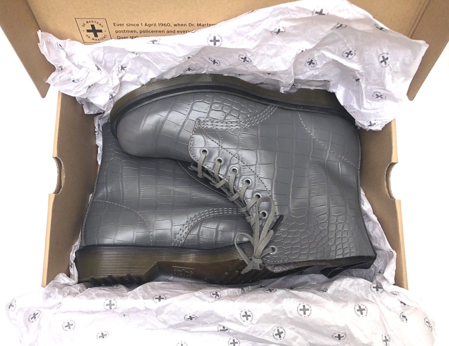 DR MARTENS PASCAL GREY MOC CROC LEATHER LEATHER LEATHER 8 HOLE Stiefel UNISEX BNIB EU 42 UK 8 ec3845 DR MARTENS PASCAL GREY MOC CROC LEATHER LEATHER LEATHER 8 HOLE Stiefel UNISEX BNIB EU 42 UK 8 ec3845