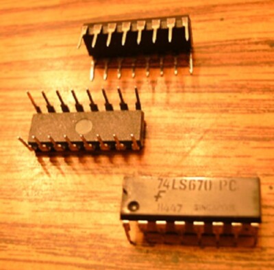 Lot of 11: Fairchild 74LS670PC 