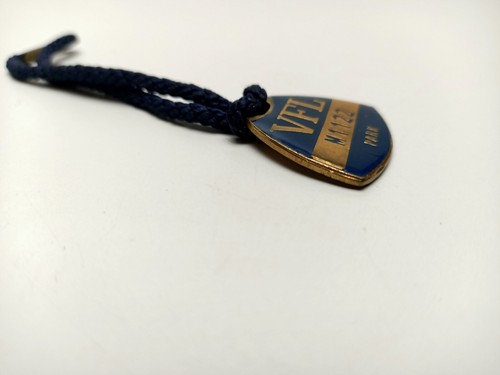 Vintage VFL Park Football 1978 Member's Membership Medallion Badge - W Bishop - Picture 5 of 9