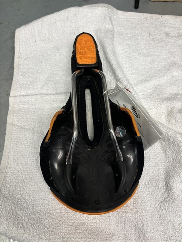 New Selle Italia Take Gel Flow Saddle Seat - Picture 4 of 5