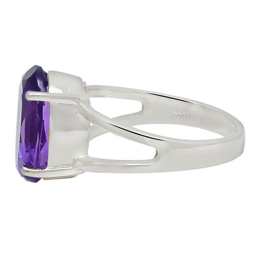 Rhodium Plated Sterling Silver Ring With Oval Shape Amethyst - Picture 4 of 4