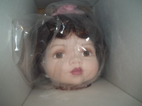 Marie Osmond Baby Marie Heartfelt #330/500 w/box & certificate - Picture 2 of 12