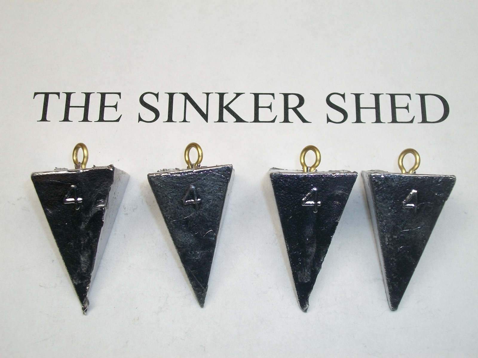 B&W Tackle 6oz Triangle Snag Claw Surf Fishing Sinkers - 25 Pack, Silver Lead Weights