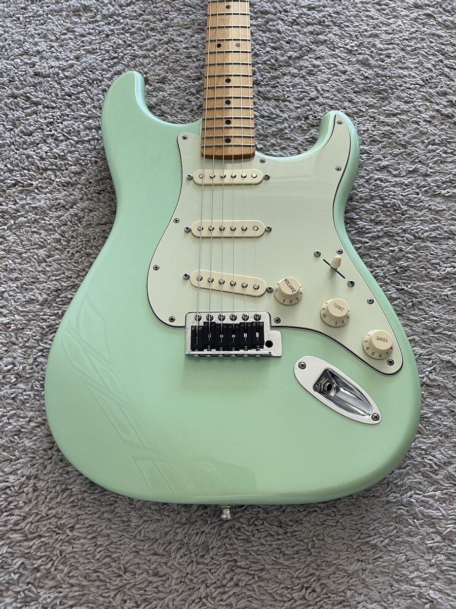 Fender Player Stratocaster 2018 MIM Surf Pearl Green Maple