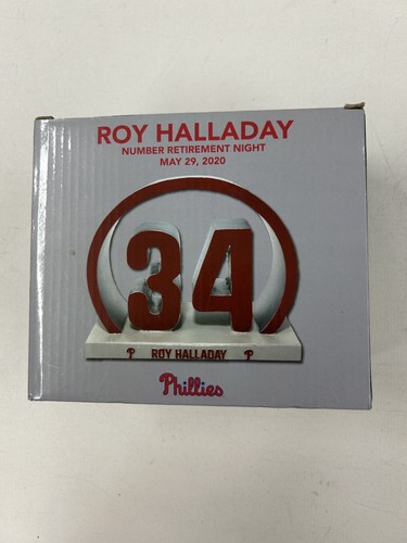 ROY HALLADAY RETIREMENT FIGURINE PHILADELPHIA PHILLIES - Picture 1 of 8
