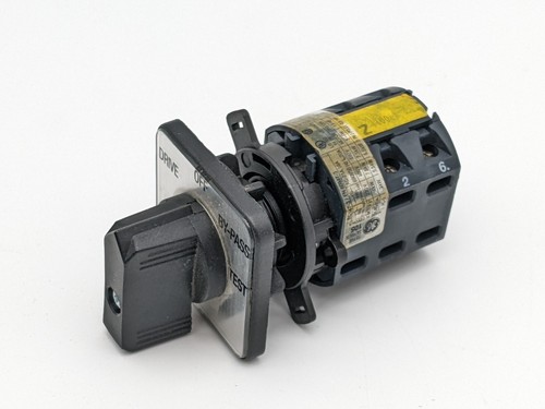GE EE Controls MERZ SERIES 105 EN60947-3  3ph Motor Control Rotary Switch - Picture 3 of 12