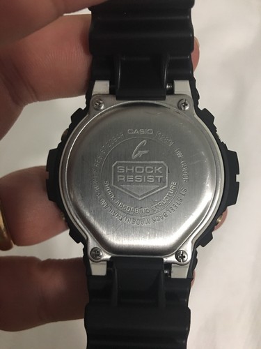 G Shock Limited Edition Dw-6900r rasta - Picture 5 of 6