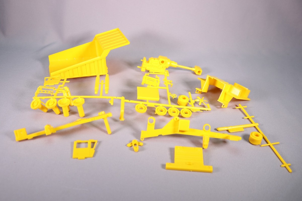 Maquette - Heller - Camion Benne Bobcat - 1/43