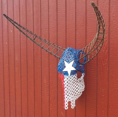METAL ART COW'S HEAD SCULPTURE WALL DECOR COW SKULL 35" x 30" W TEXAS FLAG PAINT - Picture 4 of 6
