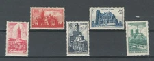 FRANCE  Europe  SELECTION CASTLES & HISTORICAL SITES  MNH STAMPS LOT (FR 977)