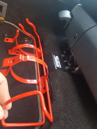 VW Golf (MK 4) Fire Extinguisher Bracket - Picture 3 of 10