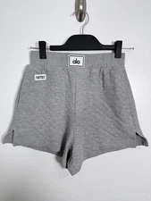 Alo Yoga Women Quilted Arena Boxing Shorts Athletic Athleisure Gray Sz XS 12x2.5
