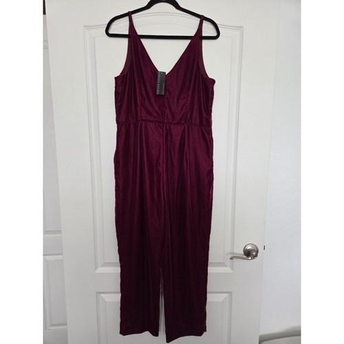 Banana Republic Burgundy Velvet Jumpsuit V Neck Sleeveless Pockets Sz 12 Holiday - Picture 3 of 6