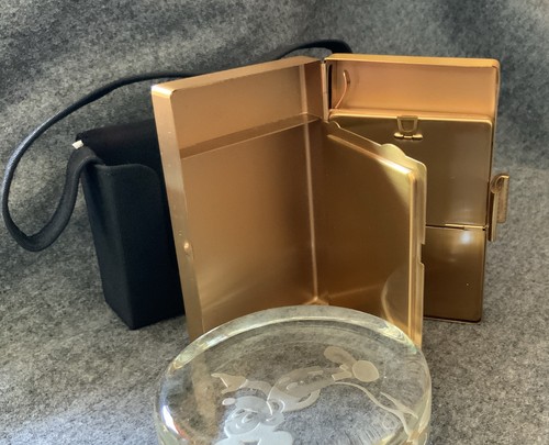1950’s Vintage Elgin American Gold Tone Makeup Compact With Carry Bag - Picture 6 of 12