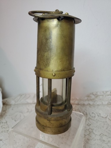 VINTAGE MINIATURE MINERS PROTECTOR BRASS LAMP / GLASS MADE IN ENGLAND - Picture 8 of 10