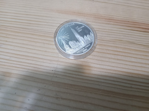 One Dollar "Let Freedom Ring" Freedom Tower 2005 Cook Islands Silver Clad - Picture 2 of 2