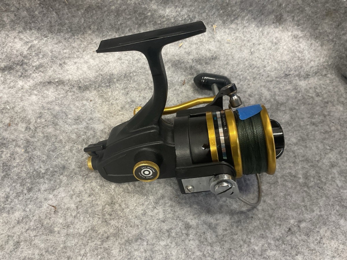 Penn 4500SS Spinning Fishing Reel 4500 SS in Shape Must See