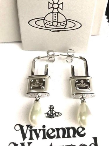 Vivienne Westwood Padlock Earrings Silver Pearl Jewelry with drawstring - Picture 5 of 24