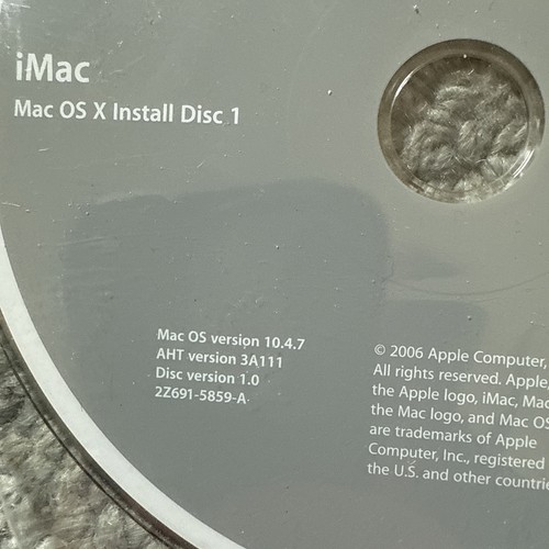 Apple iMac OS X 10.4.7 Install Discs 1 and 2 OEM - Picture 2 of 3