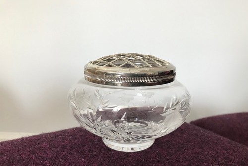 Stuart cut crystal Cascade fuchsia rose posy bowl - Picture 5 of 7