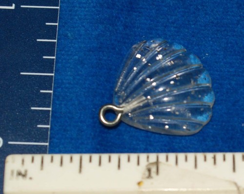 Set of 19- Seashells Sparkly Glittery Charms Jewelry Craft Fast Shipping - Picture 10 of 19