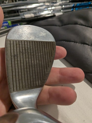 Good Right TaylorMade Milled Grind 2 chrome wedge set.52,56,60.MG2 - Picture 8 of 8