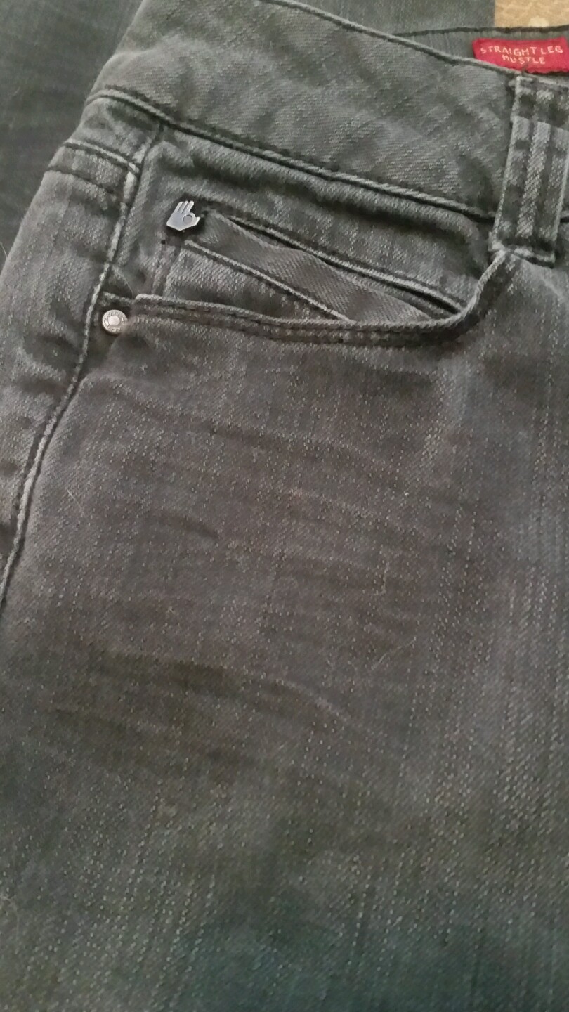 Picture 4 of 8