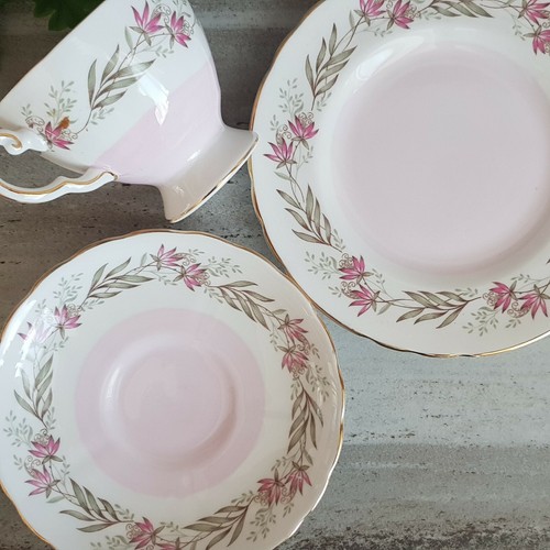 Trío de té vintage real toscano ""fresco"" hueso China Inglaterra - Imagen 4 de 12