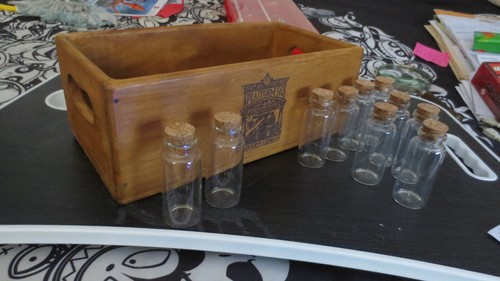 Hogwarts Express Wooden Storage Box Platform 9 w/12 small Apothecary bottles - Picture 1 of 6