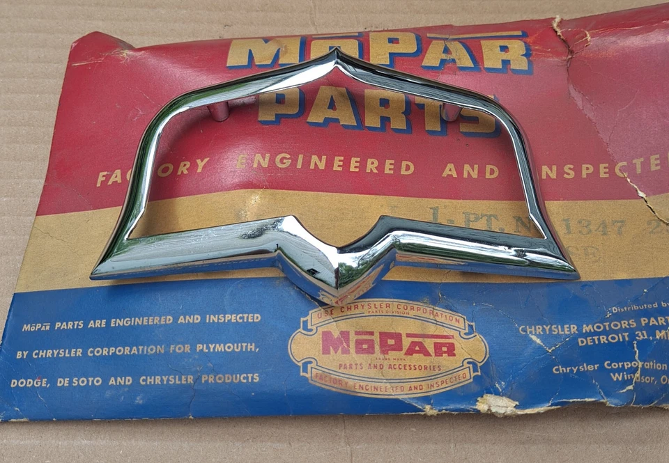 1951 1952 DeSoto S15 Deluxe Custom NOS MoPar Hood MEDALLION BEZEL - Image 2 of 3