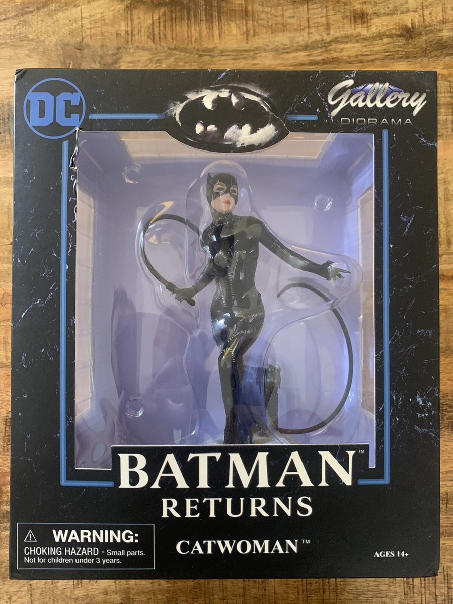 ✷CATWOMAN MOVIE STATUE Amazon.com: McFarlane Toys - DC Direct Catwoman by J. Scott