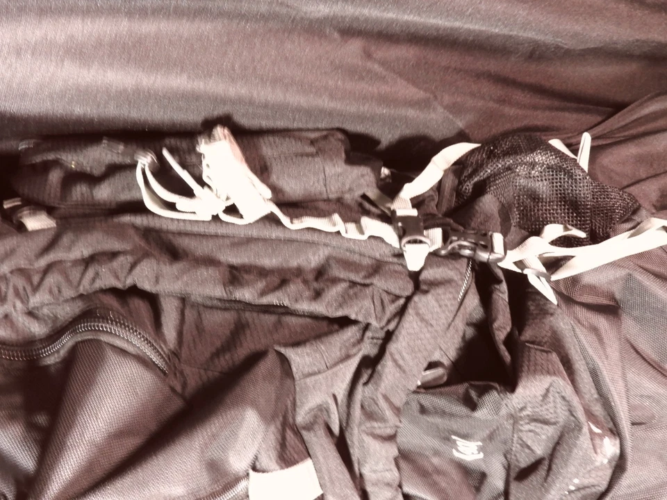 High Sierra Long Trail 90 Hiking Backpack Frame Pack Ergo Fit *New without Tags* - Image 4 of 4