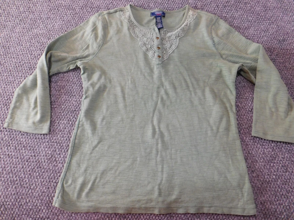 Blusa Chaps Mujer Mediana Verde Henley Botón Clásico Top Informal Foto 3 de 4