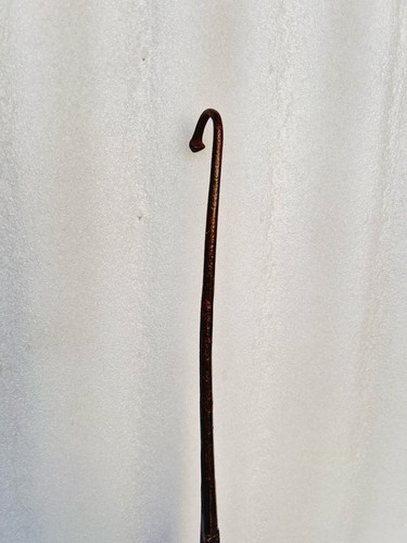 Antique Big Heavy Iron Hand Carved Oil Ghee Spoon Old Iron Wall Hanging Oil Lamp - Picture 4 of 6