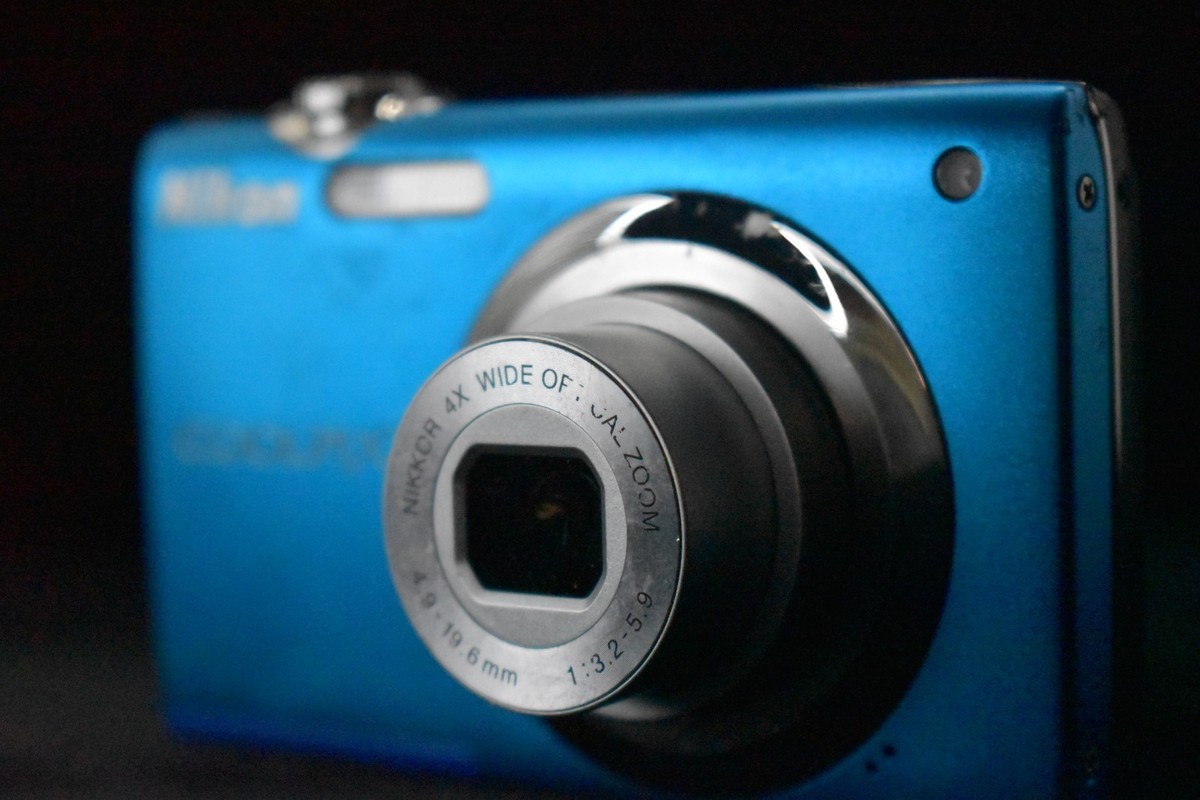 ■完動品 Nikon COOLPIX S3000 Amazon.com : Nikon Coolpix S3000 12.0 MP Digital Camera with