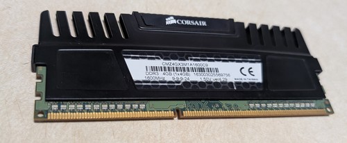 Corsair PC3-12800 4 GB DIMM 1600 MHz PC3-12800 DDR3 Memory (CMZ4GX3M1A1600C9) - Afbeelding 2 van 2