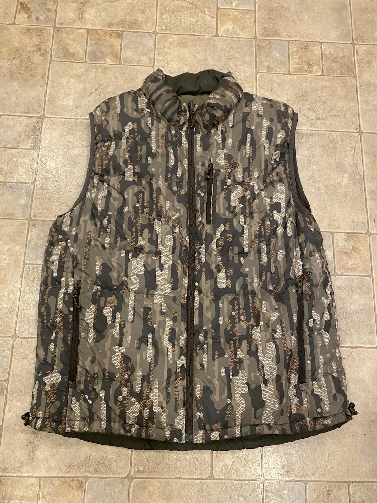 Duck Camp Men's Size L Reversible Dry-Down Vest Outdoor Hunting - Woodland
Opens in a new window or