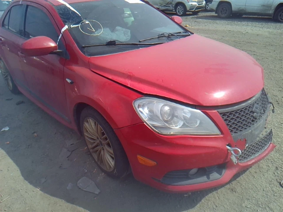 Manija de puerta exterior delantera izquierda usada se adapta a: montaje Suzuki Kizashi 2011 pintado Foto 4 de 4