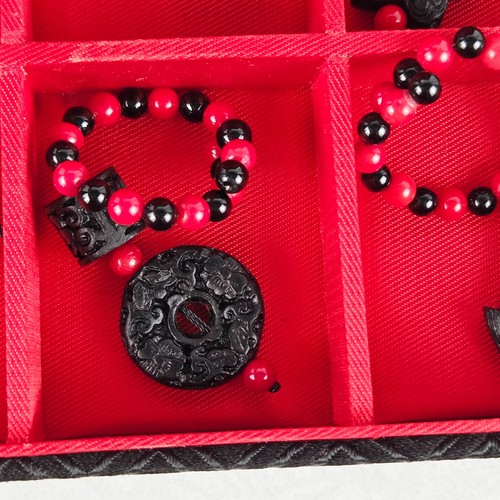 Chinesisches Weinglas Marker Charms schwarz & rot 6er Set Perlen mit Aufbewahrungsbox - Bild 7 von 15