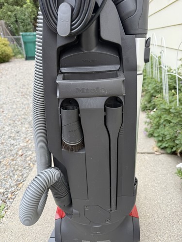 Miele Dynamic U1 Salsa Powerline Upright Vacuum Cleaner - Autumn Red TESTED - Picture 9 of 14