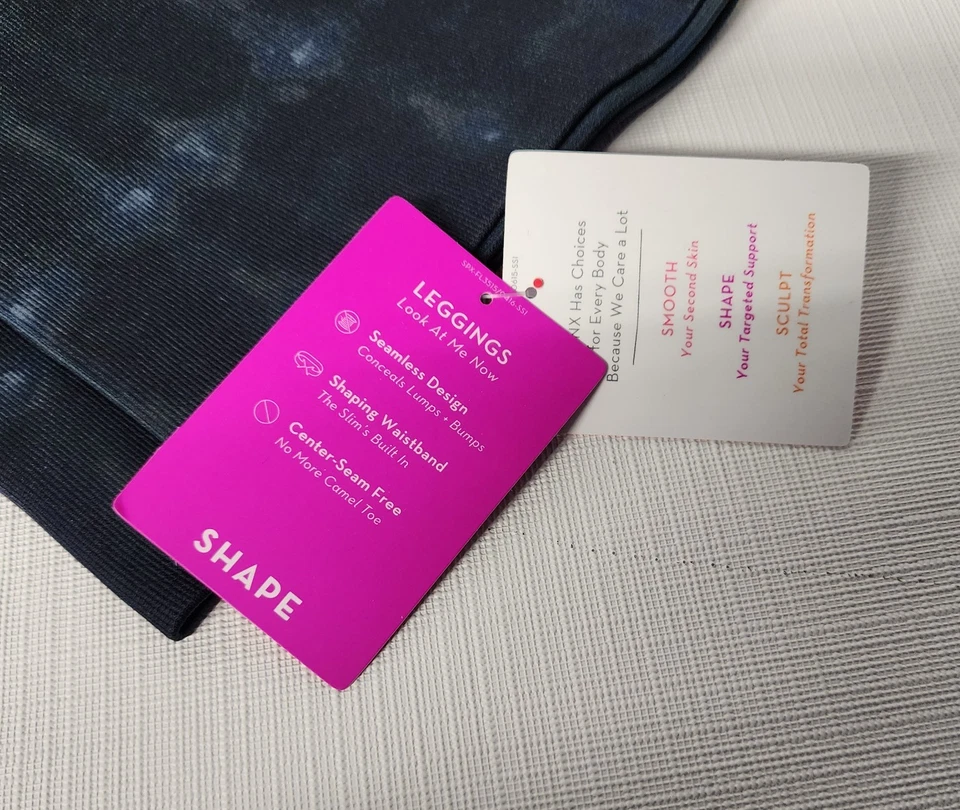 Leggings Spanx Look At Me Now Azul Marino Tie Dye Talla 1X Nuevos con Etiquetas Precio de venta sugerido por el fabricante 72 USD Foto 4 de 4