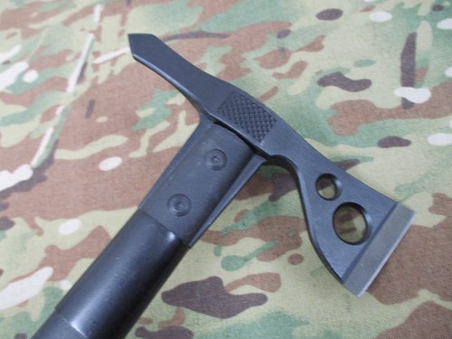 SOG Throwing Tomahawk Axe Fast Hawk Steel Tactical Hatchet w. Sheath - Picture 4 of 11